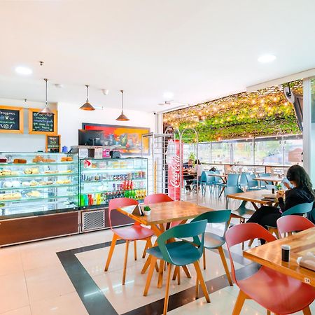 Hotel Parque 63 Богота Екстериор снимка
