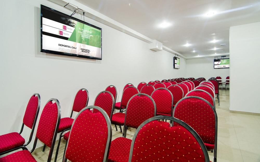 Hotel Parque 63 Богота Екстериор снимка