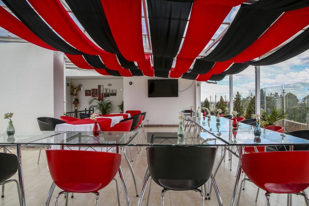 Hotel Parque 63 Богота Екстериор снимка