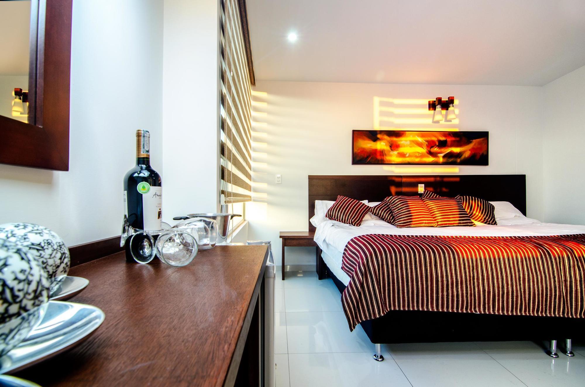 Hotel Parque 63 Богота Екстериор снимка